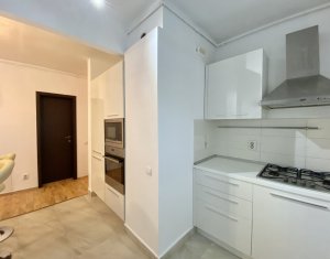 Appartement 3 chambres à louer dans Cluj-napoca, zone Centru