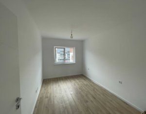 Appartement 3 chambres à vendre dans Floresti