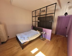 Appartement 4 chambres à vendre dans Cluj-napoca, zone Centru
