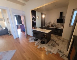 Appartement 4 chambres à vendre dans Cluj-napoca, zone Centru