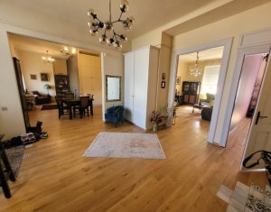 , 135m2 dans Cluj-napoca, zone Centru