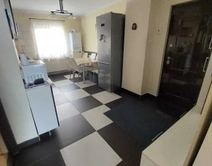 Appartement 3 chambres à vendre dans Cluj-napoca, zone Intre Lacuri