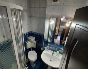 Appartement 3 chambres à vendre dans Cluj-napoca, zone Intre Lacuri