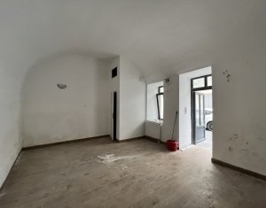 Commercial space for rent, 24m2 in Cluj-napoca, zone Centru