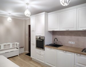 Appartement 4 chambres à vendre dans Cluj-napoca, zone Zorilor