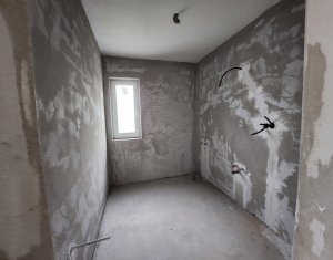 Appartement 4 chambres à vendre dans Cluj-napoca, zone Borhanci