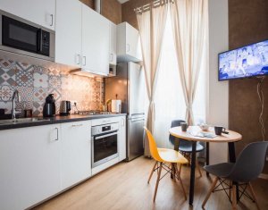 Appartement 3 chambres à louer dans Cluj-napoca, zone Centru