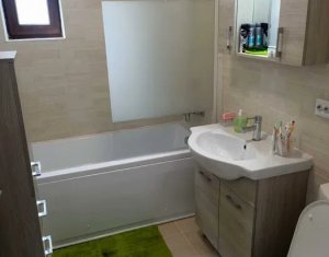 Appartement 3 chambres à louer dans Floresti