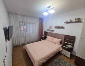 Appartement 3 chambres à louer dans Cluj-napoca, zone Intre Lacuri
