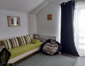 Maison 4 chambres à vendre dans Salicea, zone Centru