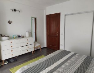 Maison 4 chambres à vendre dans Salicea, zone Centru