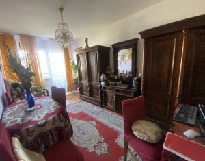 Appartement 4 chambres à vendre dans Cluj-napoca, zone Manastur