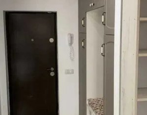 Appartement 3 chambres à louer dans Floresti