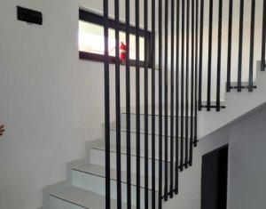 Maison 5 chambres à vendre dans Cluj-napoca, zone Iris