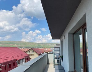 Appartement 3 chambres à vendre dans Floresti, zone Centru