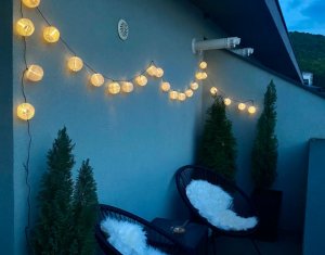 Appartement 3 chambres à vendre dans Floresti, zone Centru