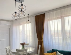 Appartement 3 chambres à vendre dans Floresti, zone Centru