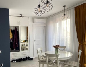 Appartement 3 chambres à vendre dans Floresti, zone Centru
