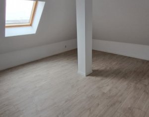 Appartement 3 chambres à vendre dans Floresti
