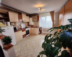 Maison 3 chambres à vendre dans Cluj-napoca, zone Someseni