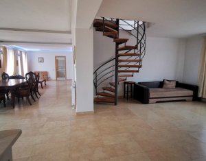 Appartement 3 chambres à louer dans Cluj-napoca, zone Centru