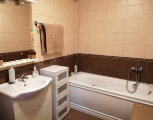 Appartement 3 chambres à louer dans Floresti