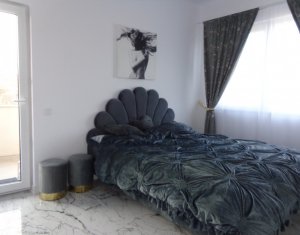 House 5 rooms for sale in Chinteni