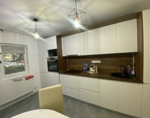Appartement 3 chambres à vendre dans Cluj-napoca, zone Marasti