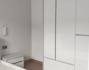 Appartement 3 chambres à louer dans Floresti