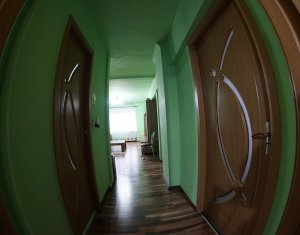 Appartement 4 chambres à vendre dans Cluj-napoca, zone Manastur
