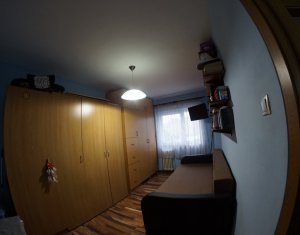 Apartament 4 camere, decomandat, etaj intermediar, Manastur