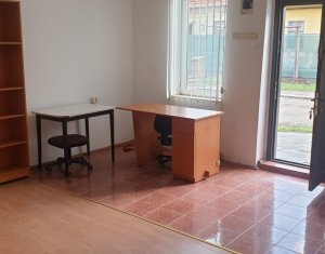 Bureau à louer, 30m2 dans Cluj-napoca, zone Centru