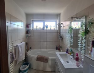 Appartement 3 chambres à vendre dans Baciu