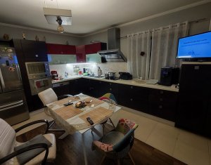 Maison 4 chambres à vendre dans Cluj-napoca, zone Centru