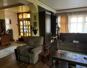 Maison 4 chambres à vendre dans Cluj-napoca, zone Centru