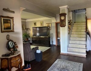 Maison 4 chambres à vendre dans Cluj-napoca, zone Centru