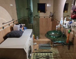 Maison 4 chambres à vendre dans Cluj-napoca, zone Centru