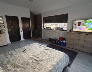 Maison 4 chambres à vendre dans Floresti