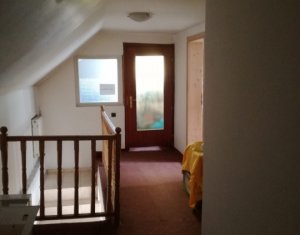 Maison 6 chambres à vendre dans Floresti