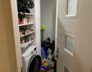 Appartement 3 chambres à vendre dans Cluj-napoca, zone Intre Lacuri