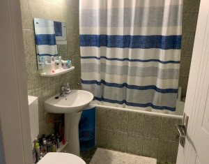 Appartement 3 chambres à vendre dans Cluj-napoca, zone Intre Lacuri