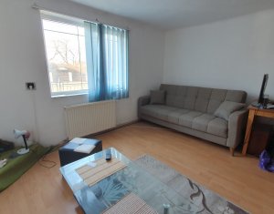 Maison 3 chambres à vendre dans Floresti