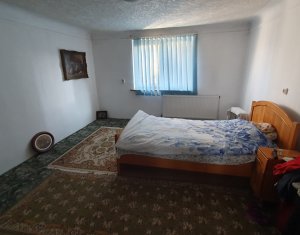 Maison 3 chambres à vendre dans Floresti