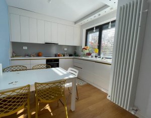 Maison 5 chambres à vendre dans Cluj-napoca, zone Faget