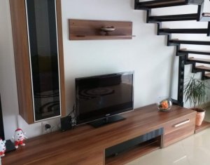 , 80m2 dans Floresti