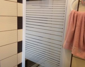 Maison 3 chambres à louer dans Floresti