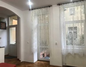 Appartement 3 chambres à louer dans Cluj-napoca, zone Centru