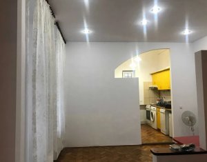 Appartement 3 chambres à louer dans Cluj-napoca, zone Centru