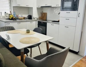 Appartement 3 chambres à vendre dans Cluj-napoca, zone Buna Ziua