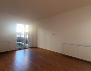 Appartement 3 chambres à vendre dans Floresti